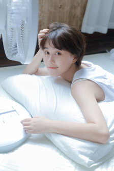 女子上班被老板灌醉侵犯网站